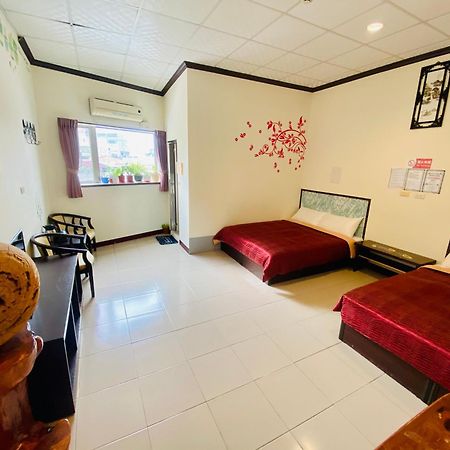 Sunmoonlake Sunflower House Юйчи Экстерьер фото