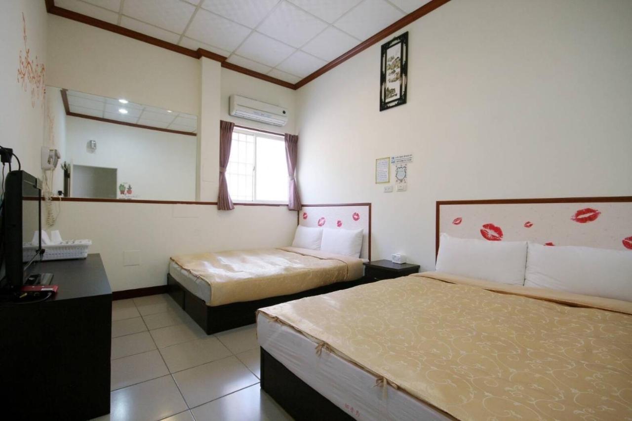 Sunmoonlake Sunflower House Юйчи Экстерьер фото